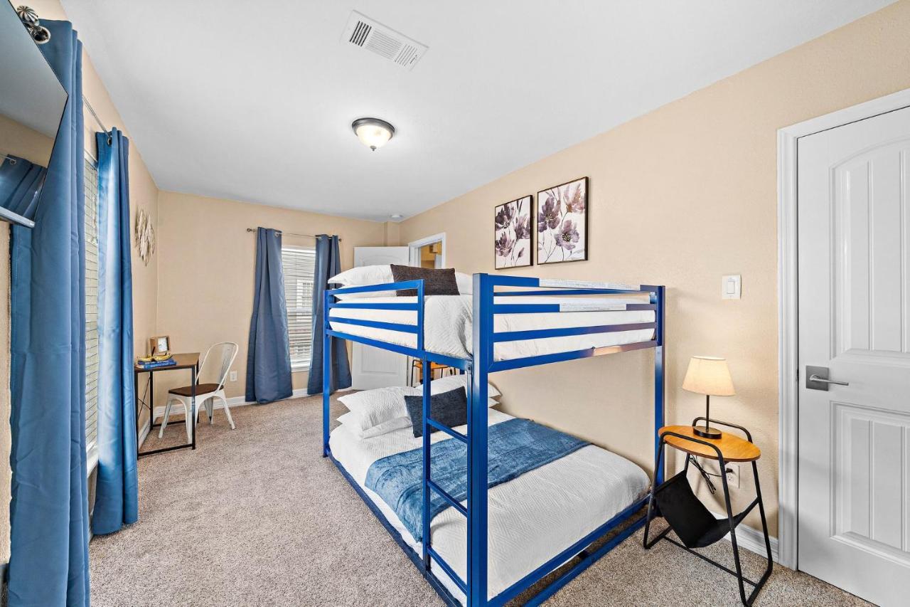 Nr Med Center, Dt, Midtown Game Room Sleep 16 Houston Zewnętrze zdjęcie